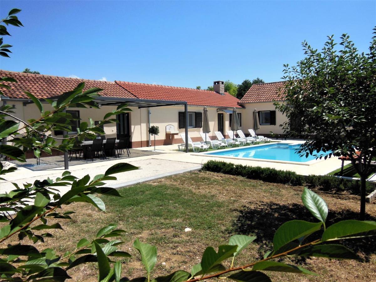 Holiday Home Tuta Polaca Εξωτερικό φωτογραφία